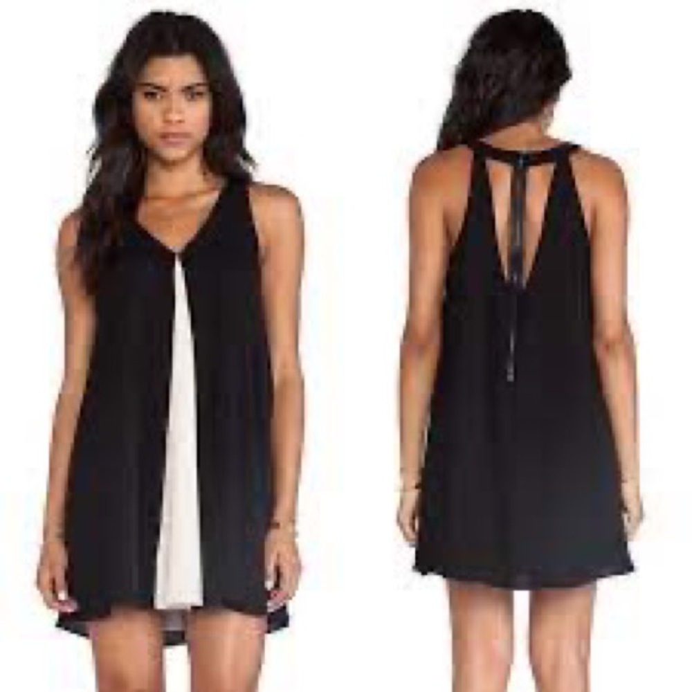 Chic Black Sleeveless Dress
